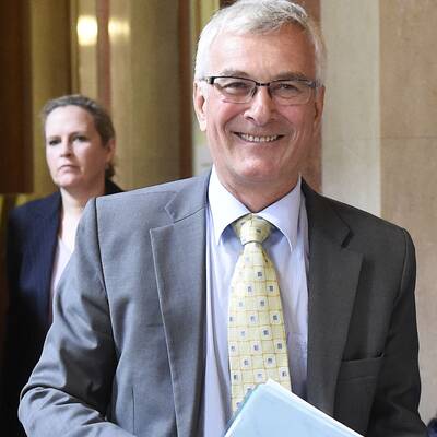 Hypo: Streit um geschwärzte Akten