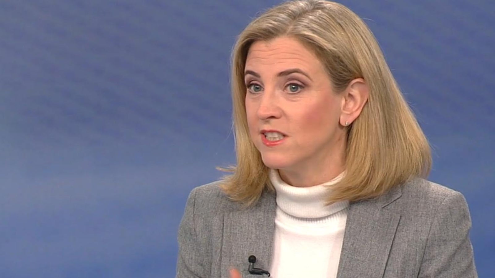 Meinl-Reisinger heuer mit DIESER Begleitung am Opernball Kép