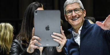 iPad Pro mit Apple-Chef Tim Cook