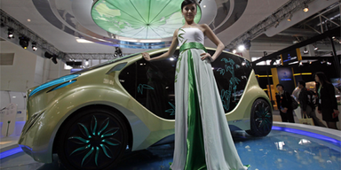Auto China 2010: Luxuswagen statt Fahrrad 