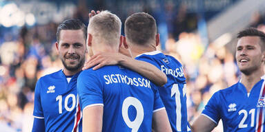 Isl&auml;nder lachen &uuml;ber  "Stolper-Tor des Jahres"