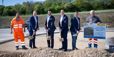 Spatenstich in W&ouml;llersdorf: Gef&auml;hrliches Nadel&ouml;hr wird endlich entsch&auml;rft