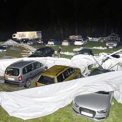 Festzelt im Innviertel eingestürzt: 2 Tote