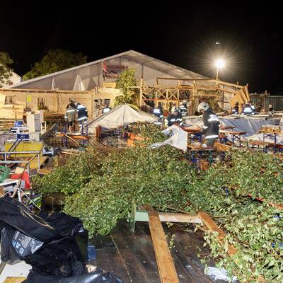 Festzelt im Innviertel eingestürzt: 2 Tote
