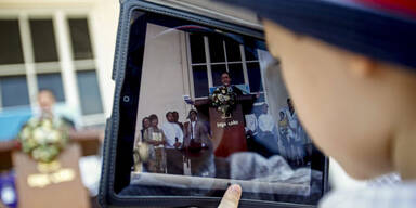 "Gratis"-App: Bub gab 2.000 Euro mit iPad aus