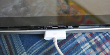 iPad-Prototyp mit zwei Docks auf Ebay