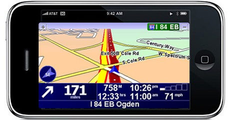 Unterschiedliche Navi-Lösungen im Test