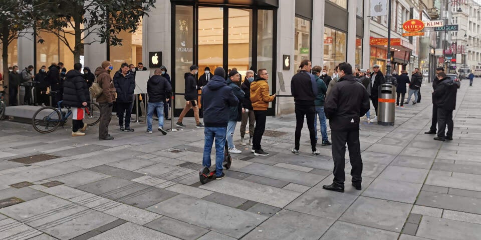 Ansturm auf das iPhone 12 in Österreich