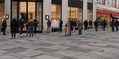 iPhone 12 mini/Pro Max-Start: Fans stehen wieder Schlange