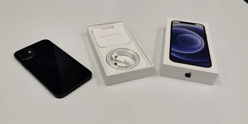 Brandneues iPhone 12 im oe24-Kurztest