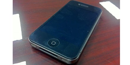 iPhone 4 überstand Sturz aus Flugzeug