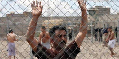 Häftlinge flüchten durch Tunnel