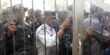 18 Tote bei Anschlägen auf Wahllokale