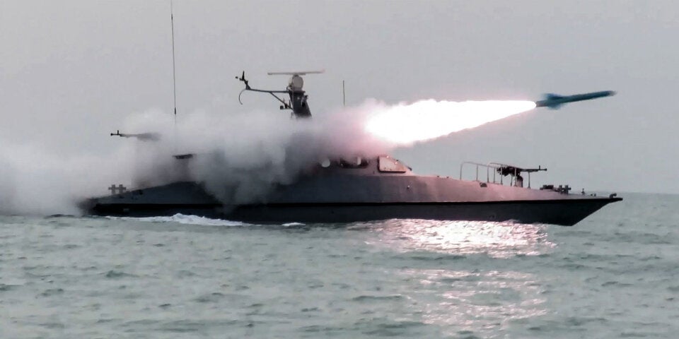 Iranisches Schiff bei einer Übung