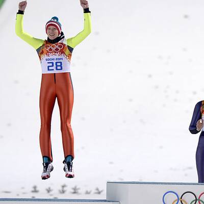 Iraschko springt zu Silber