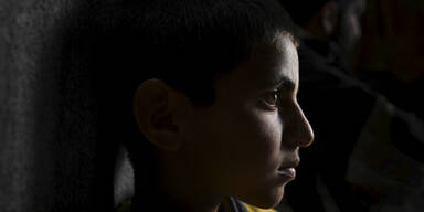 Kind Dunkel D&uuml;ster