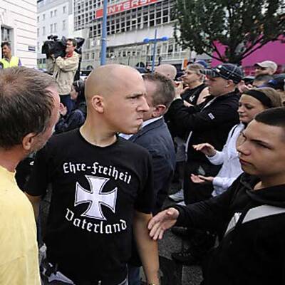 Demo gegen Wiener Islam-Zentrum