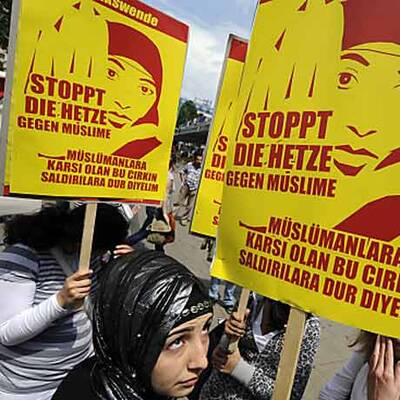 Demo gegen Wiener Islam-Zentrum