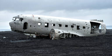 Schock-Fund bei altem Flugzeug-Wrack
