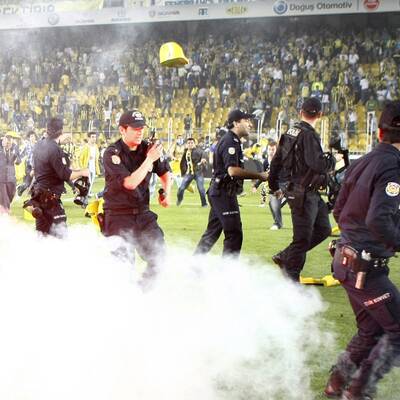 Fenerbahce-Fans legten sich mit Polizei an 