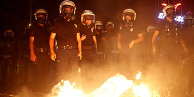 Spezialeinheiten rücken auf Taksim-Platz vor
