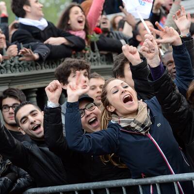 Die Schlacht ist geschlagen, Sarkozy ist gestürzt. Neuer Präsident Frankreichs ist Francois Hollande.