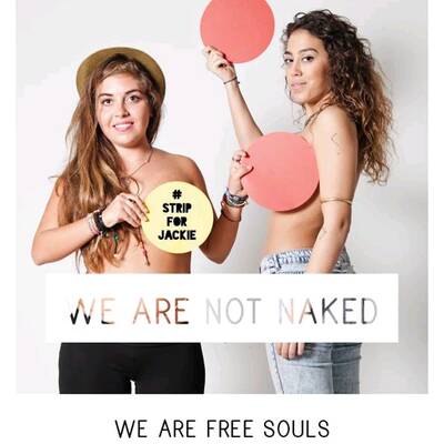 Nackte Solidarität für sexy Jackie