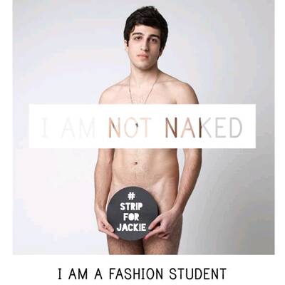 Nackte Solidarität für sexy Jackie