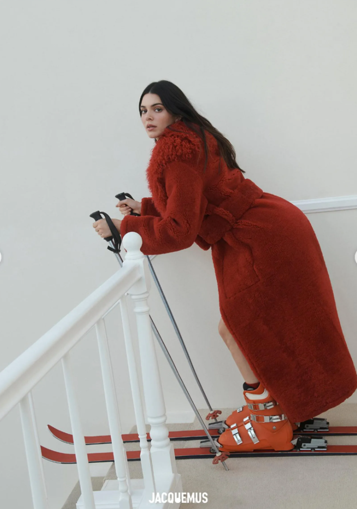 Kendall Jenner und ihr nackter Po zieren neue Jacquemus-Kampagne