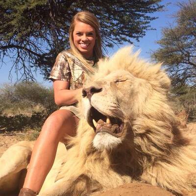 Sexy Jägerin sorgt für Empörung