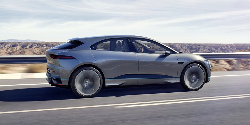 Erster Elektro-Jaguar mit 500 km Reichweite