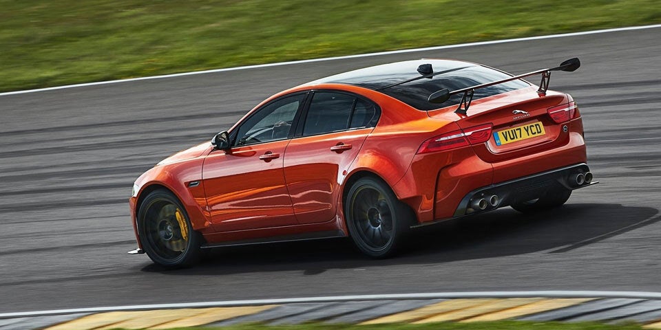 Jaguar XE mit neuem Nordschleifen-Rekord