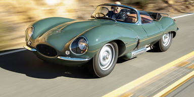 jaguar-xkss-2017-960-off.jpg