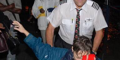 Jet auf Jamaika in 2 Teile gebrochen