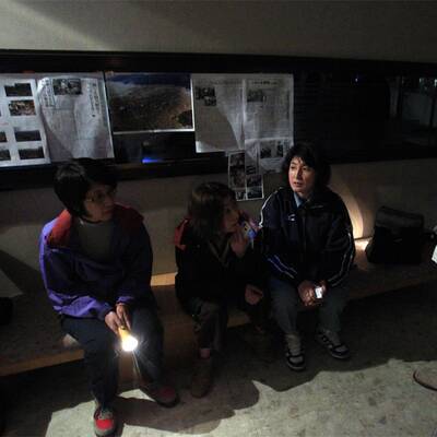 Japaner flüchten vor dem Beben ins Freie