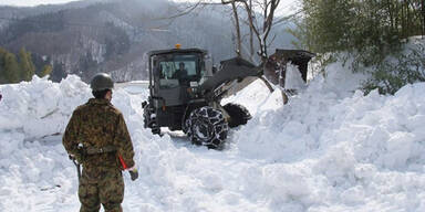 23 Tote im Schneechaos