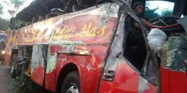 Horror-Busunfall in Indonesien: Österreicher tot