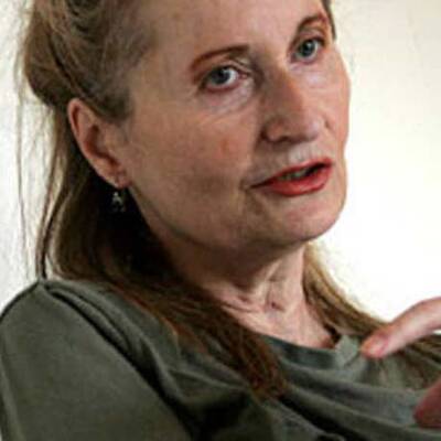 Sandra Cervik, Josefstadt-Schauspielerin