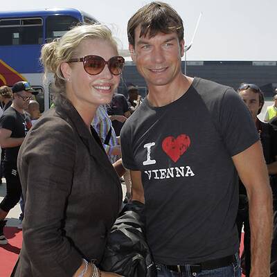 Promis im Life-Ball-Flieger