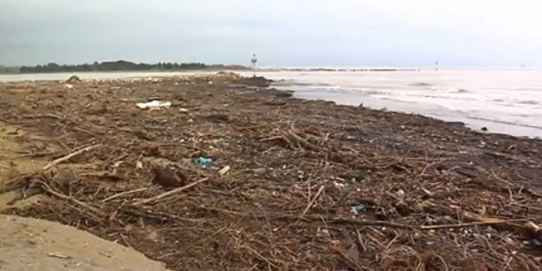 Strand von Jesolo zerstört