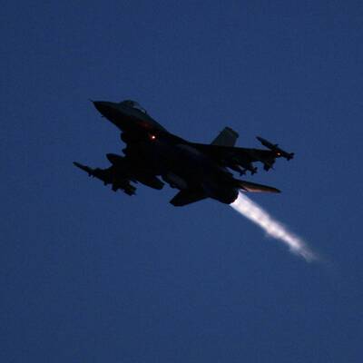 Jets und Flugzeugträger im Einsatz