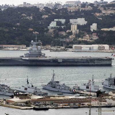 Jets und Flugzeugträger im Einsatz