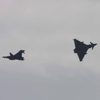 Jets und Flugzeugträger im Einsatz