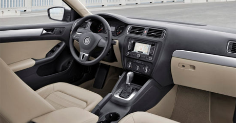 VW zeigt die ersten Fotos des neuen Jetta