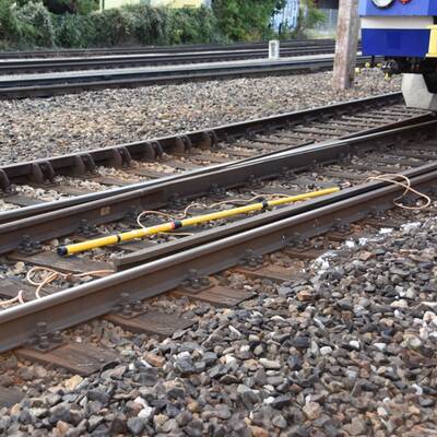 Oberleitung bei Liesing gerissen