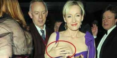 JK Rowling am roten Teppich begrapscht?