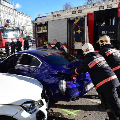 Schwerer Unfall am Wiener Karlsplatz