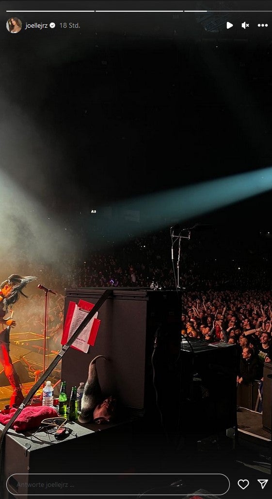 Am Donnerstag war Joelle beim Rammstein-Konzert backstage und auf der Bühne 