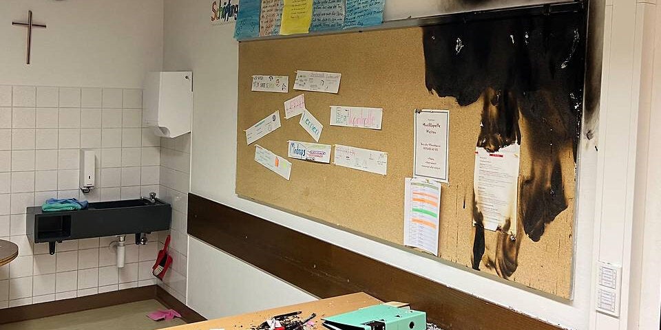 Mehrere Brände in Tiroler Schule gelegt