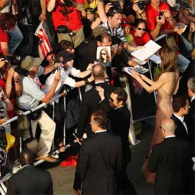 Frisch verliebt: Brad Pitt & Angelina Jolie